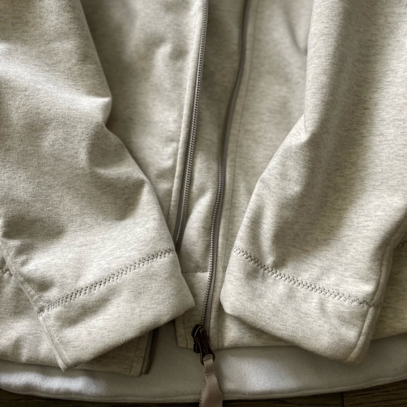 Lululemon
Cozy Up Buttercup Jacket - Picture 5 of 5